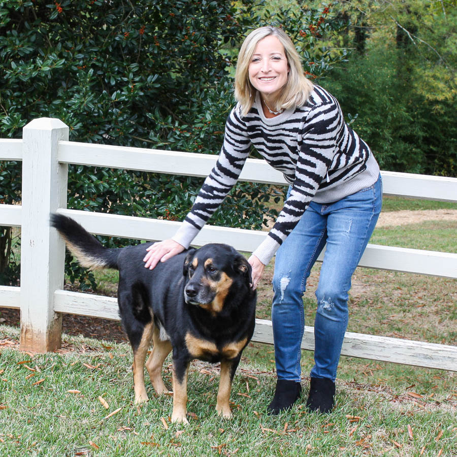 Stitch Fix Review for November 2019 - Design History Litha Crewneck Pullover and Vigoss Elaine Distressed Girlfriend Jean-4