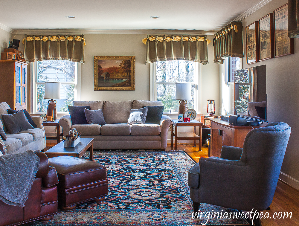 Family Room Decorated for Winter