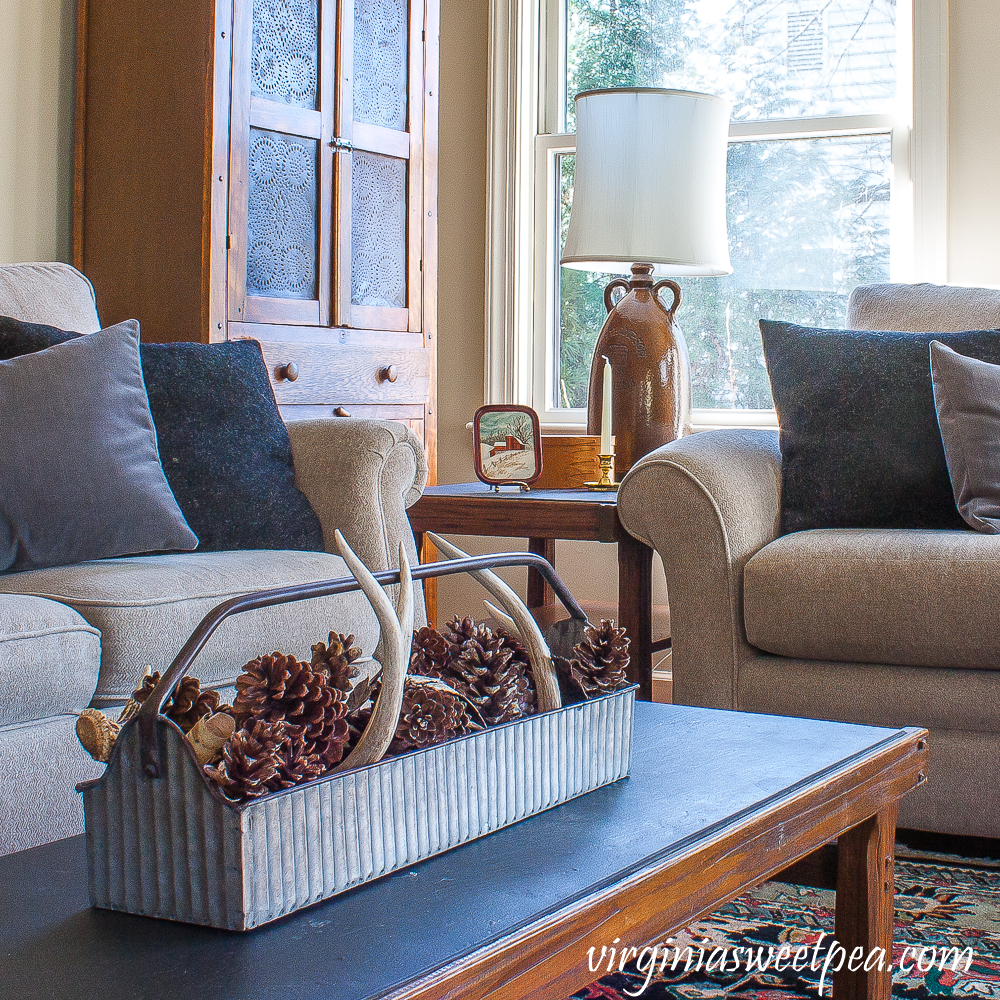 Family room Decorated for winter