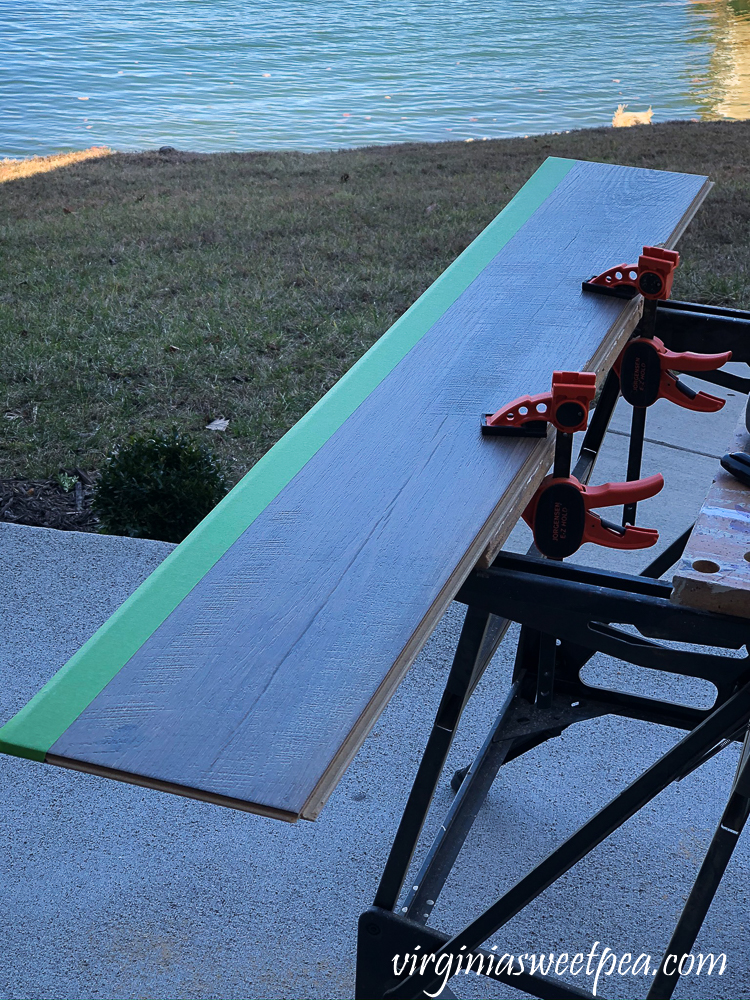 How to cut narrow strips of vinyl flooring