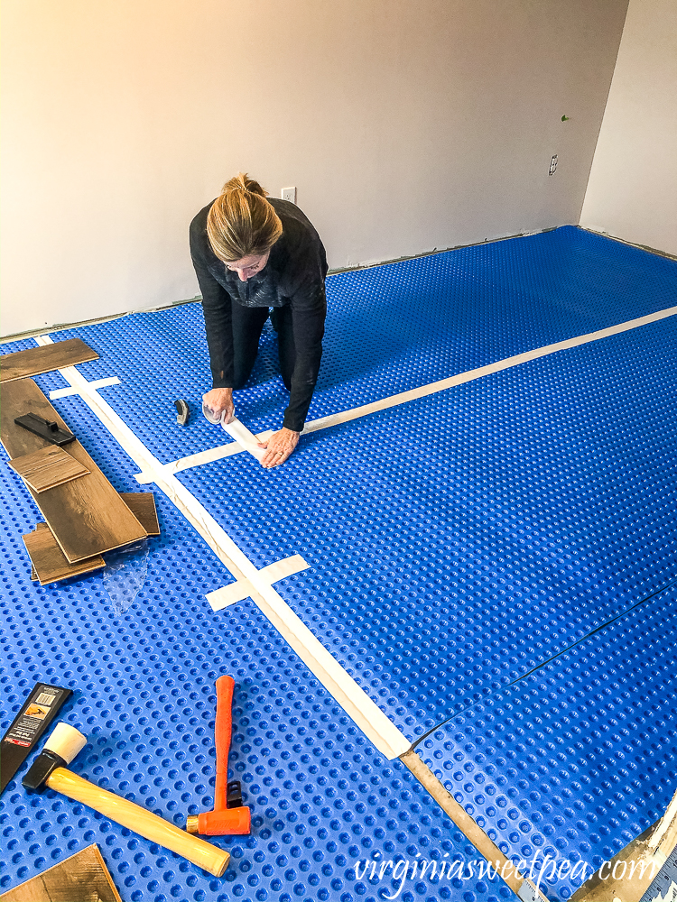 Installing Mohawk Crest Loft floor in Prairie Oak with DMX 1-Step Underlayment