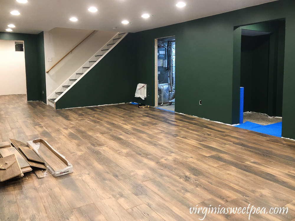 Installing Mohawk Crest Loft floor in Prairie Oak with DMX 1-Step Underlayment
