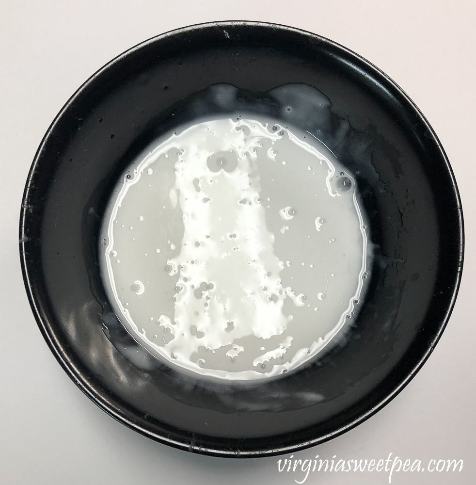 Watered down glue in a bowl