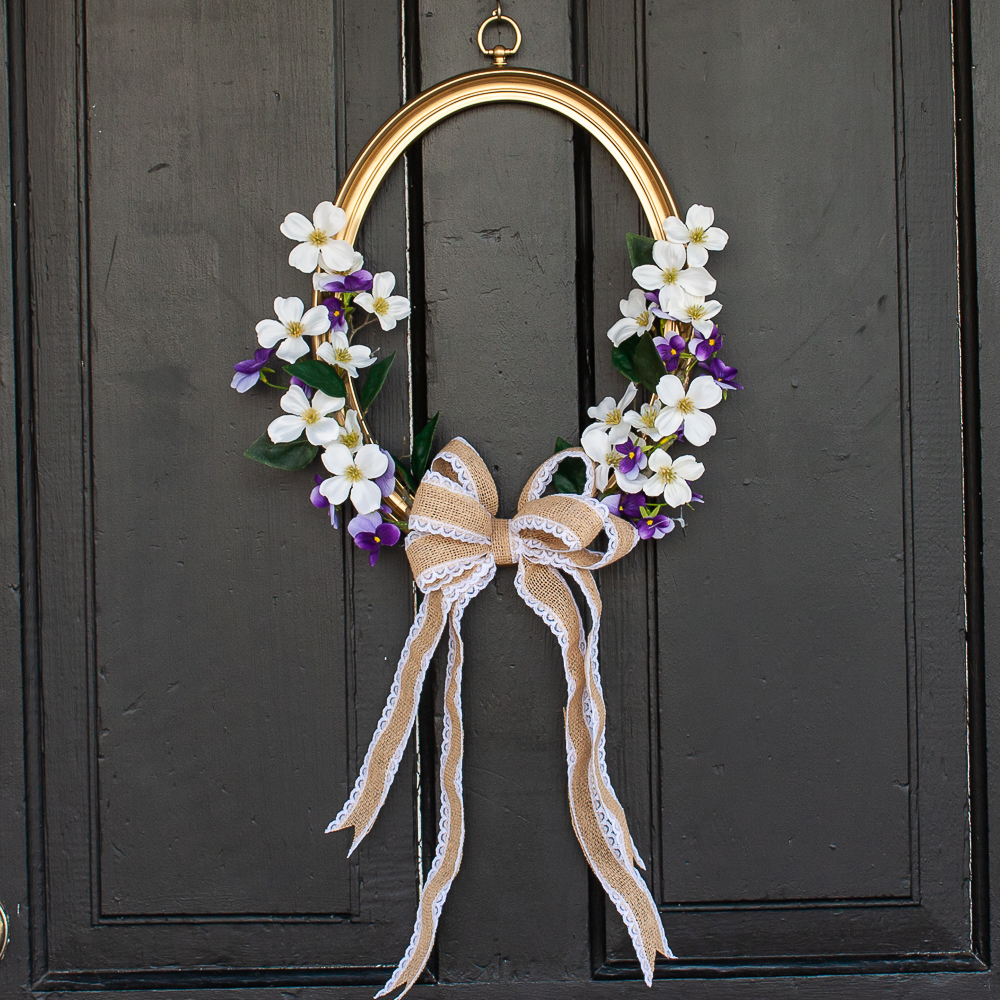 Wreath for spring made using a picture frame