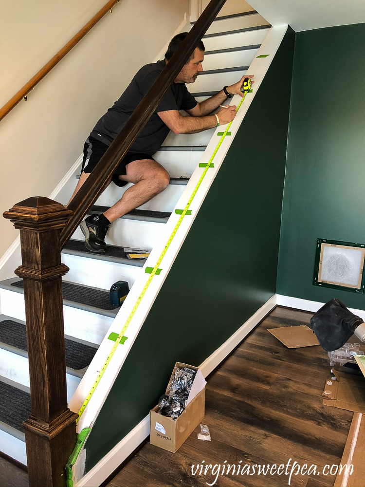 Installing metal balusters on a staircase