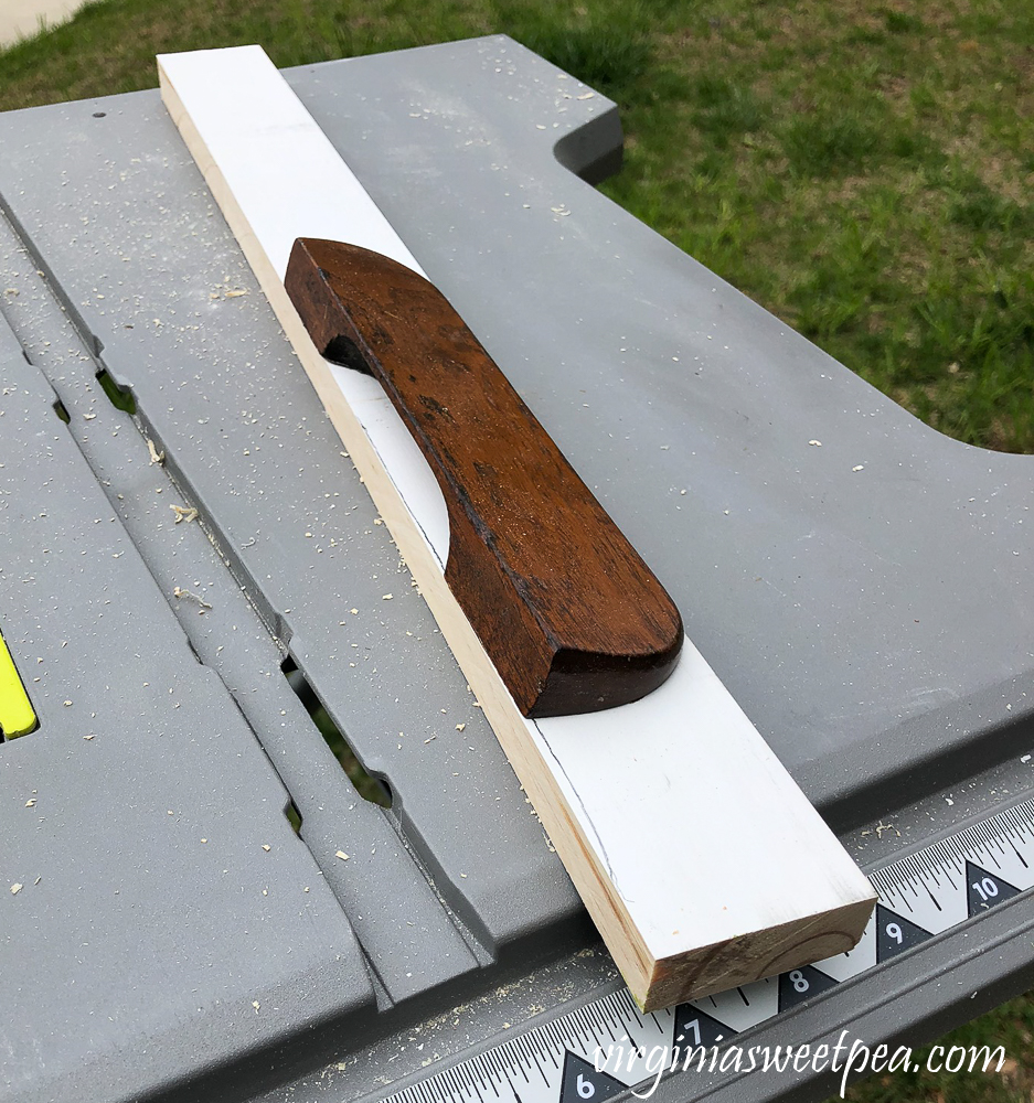 Making a wooden drawer pull to match a missing one on a desk