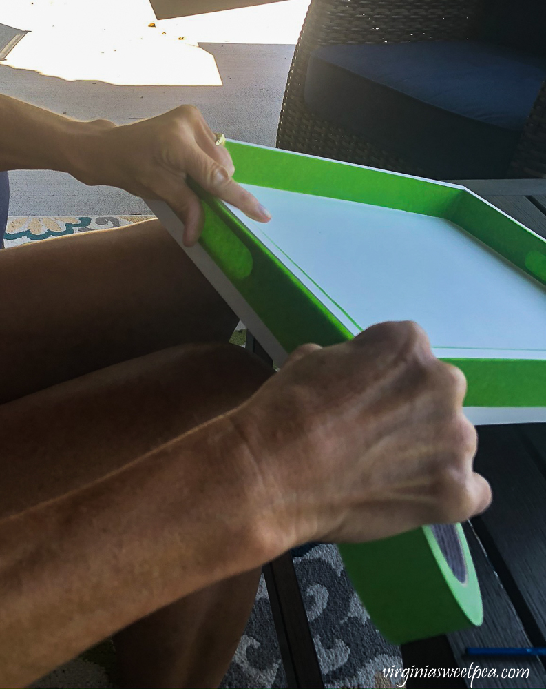 Taping a wooden tray with Frog Tape