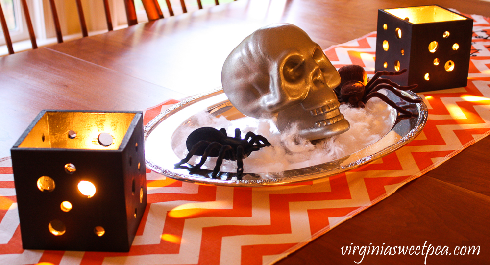 Halloween table decor