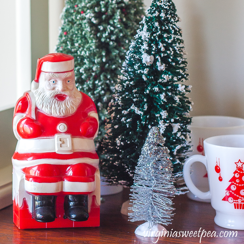 Vintage Santa light with bottlebrush trees