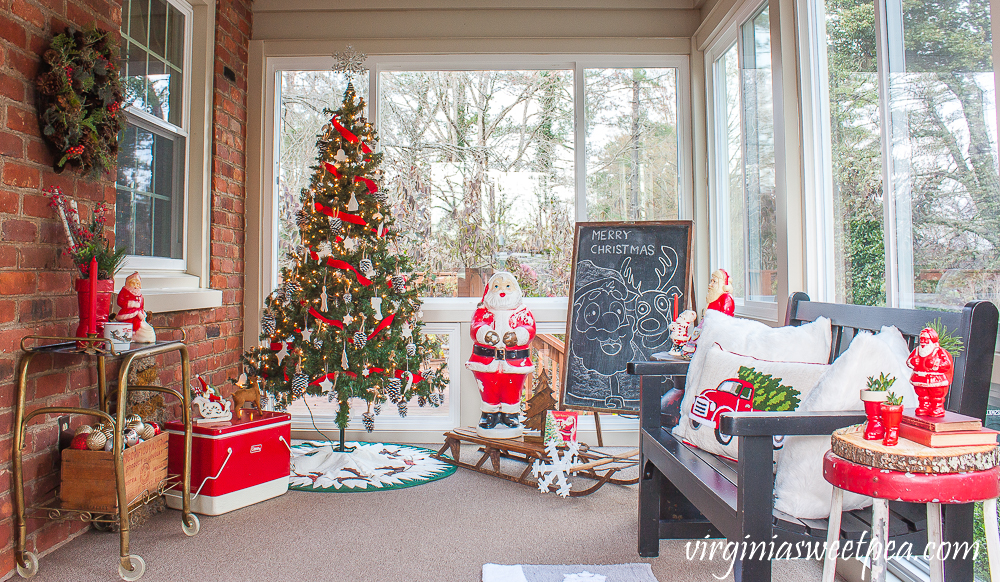 Christmas Porch Decorations with a vintage Santa theme