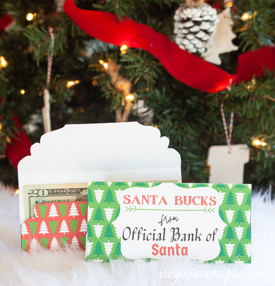 Free Printable Christmas Money Holder or Gift Card Holder