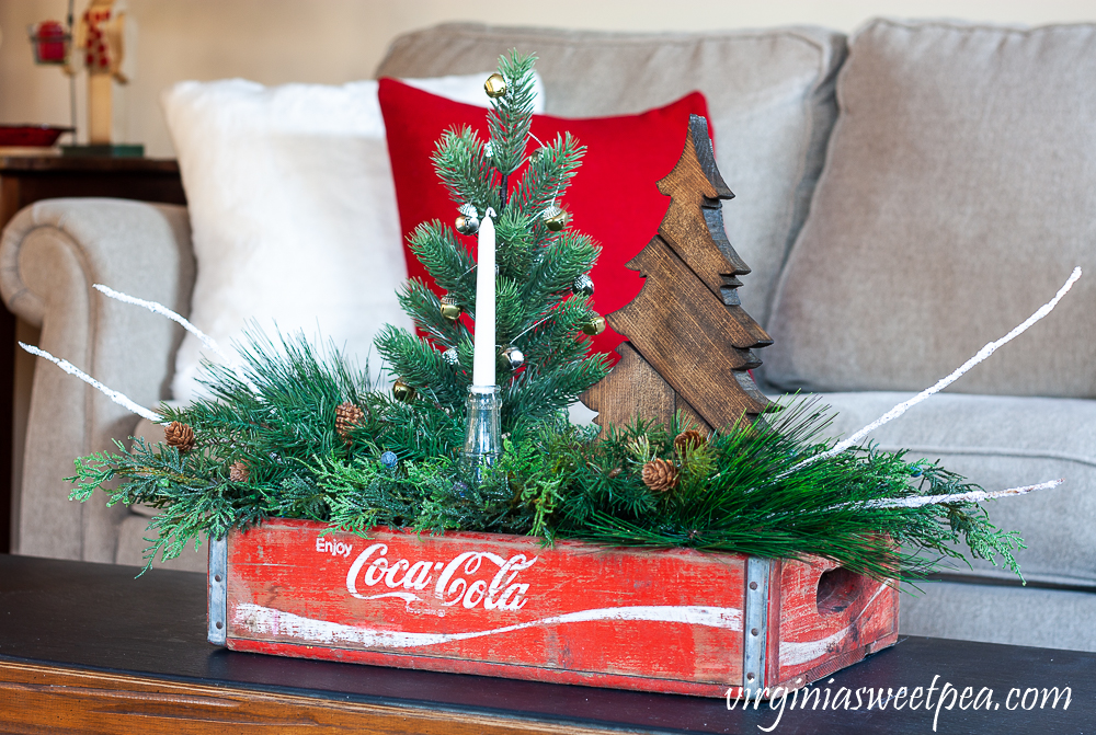 Christmas coffee table centerpiece using a vintage Coca-Cola crate