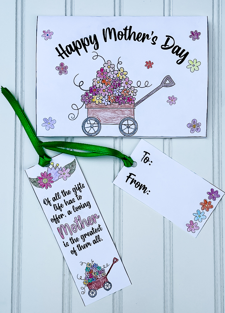 Colored free printable Mother's Day card, bookmark, gift tag