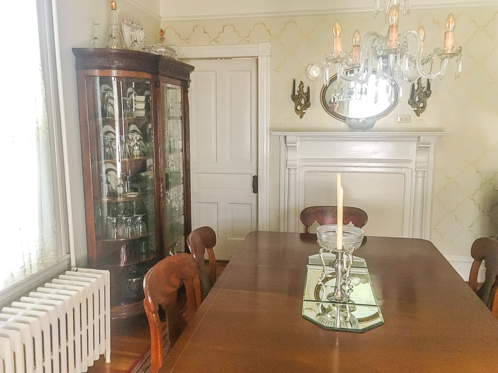 1912 Dining Room decorated with Antiques