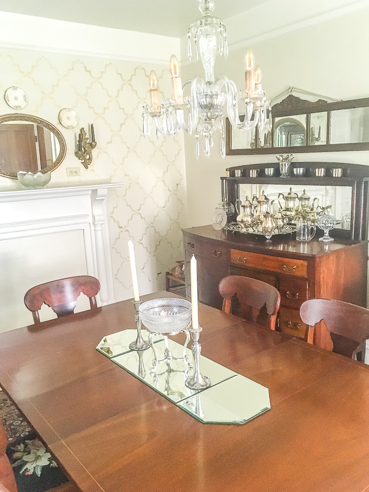 1912 dining room furnished with inherited antiques.