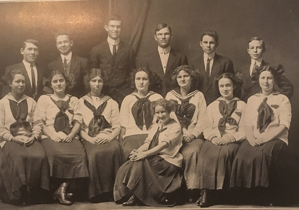 Waynesboro High School Sophmore Class 1911