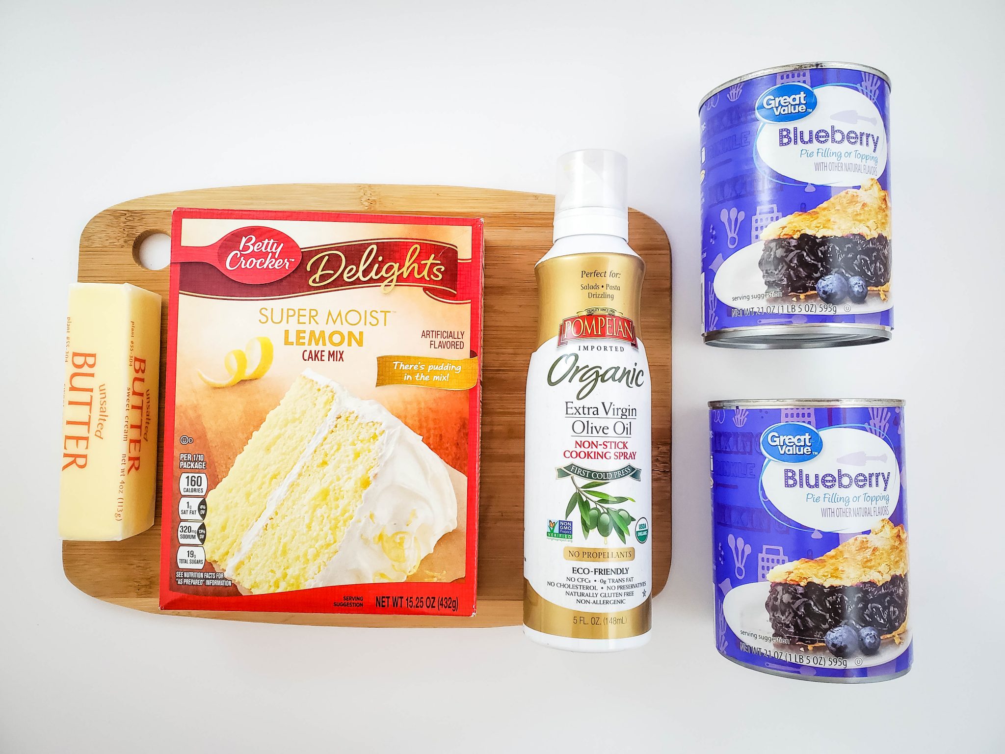 Ingredients to Make Crockpot Lemon Blueberry Dump Cake