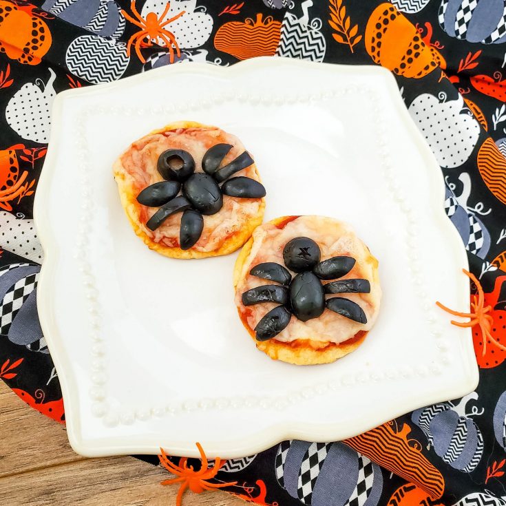 Easy Halloween Spider Mini Pizza Bites