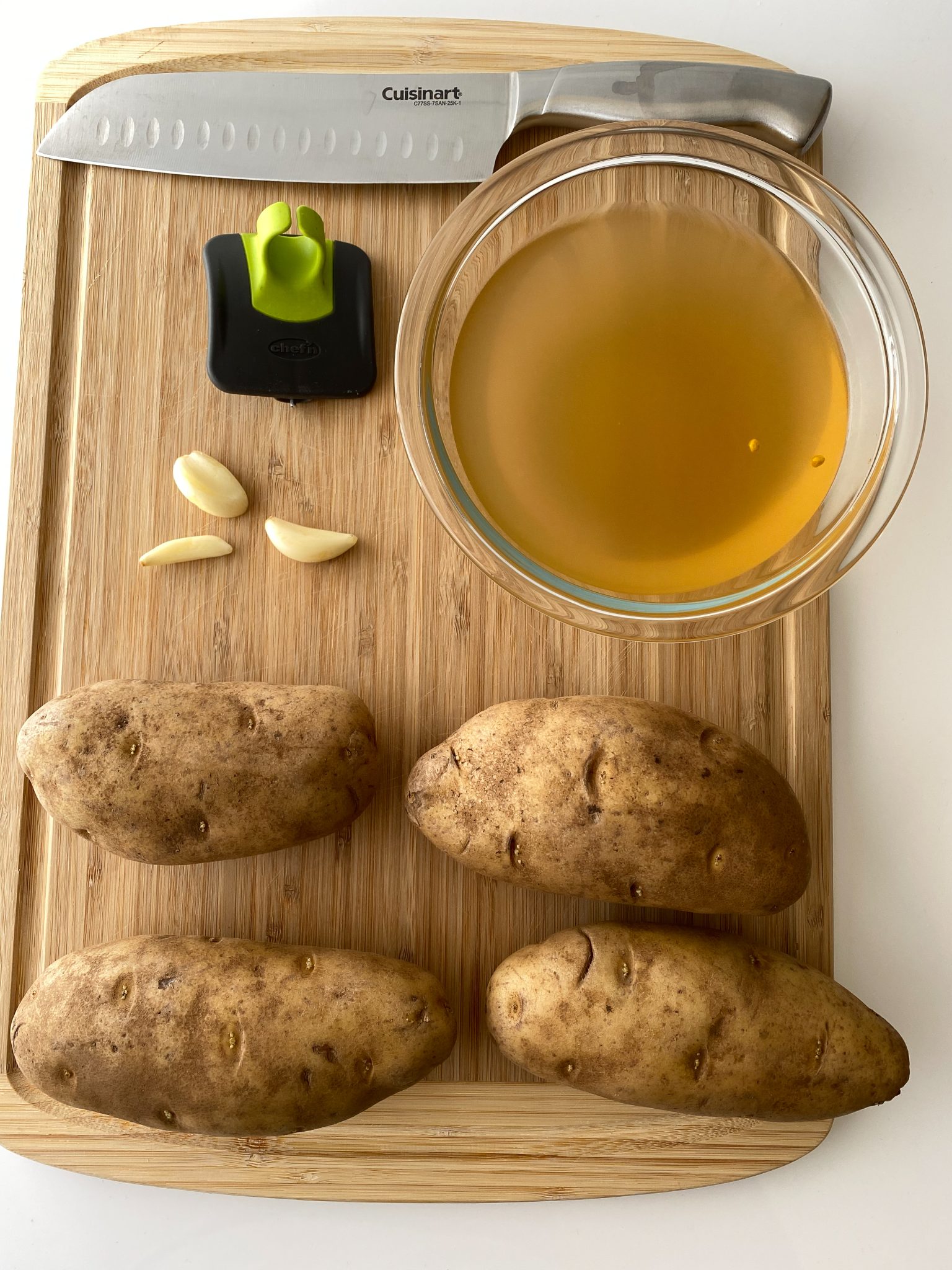 Ingredients to Make Mashed Potatoes in a crockpot or slow cooker